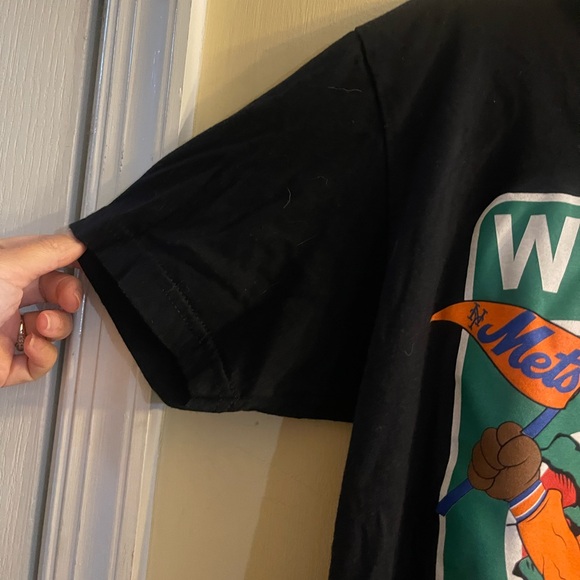 The 7 Line Welcome to Queens Mets t-shirt, small - Picture 3 of 5